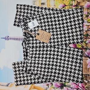 Democracy Houndstooth Belted Pants Size 4 NWT